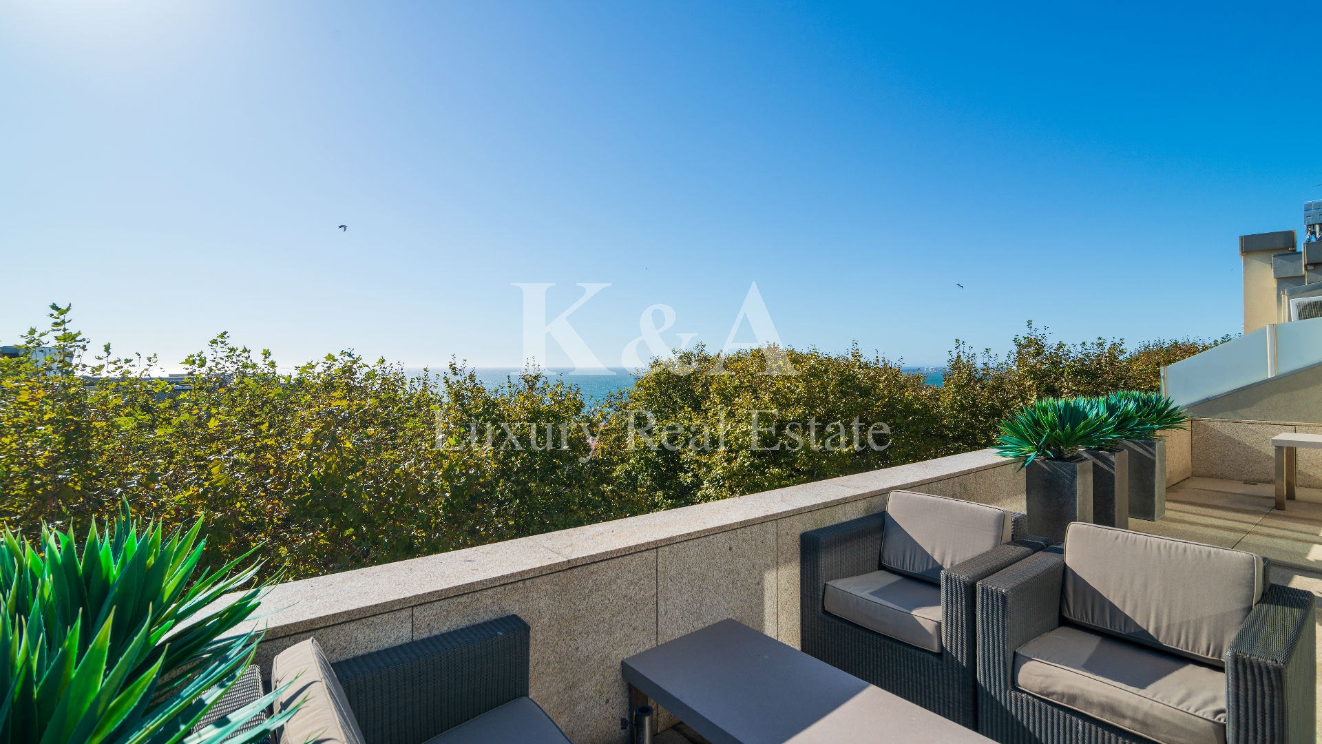 Apartamento  com vistas mar.