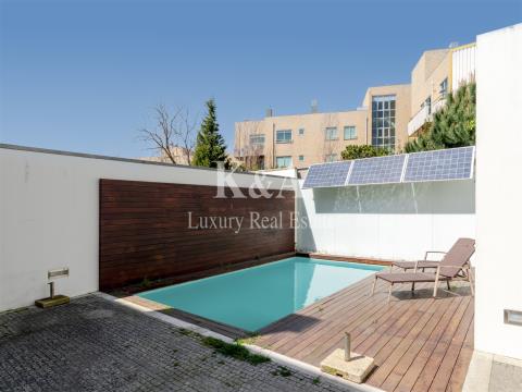 Moradia com piscina na Foz