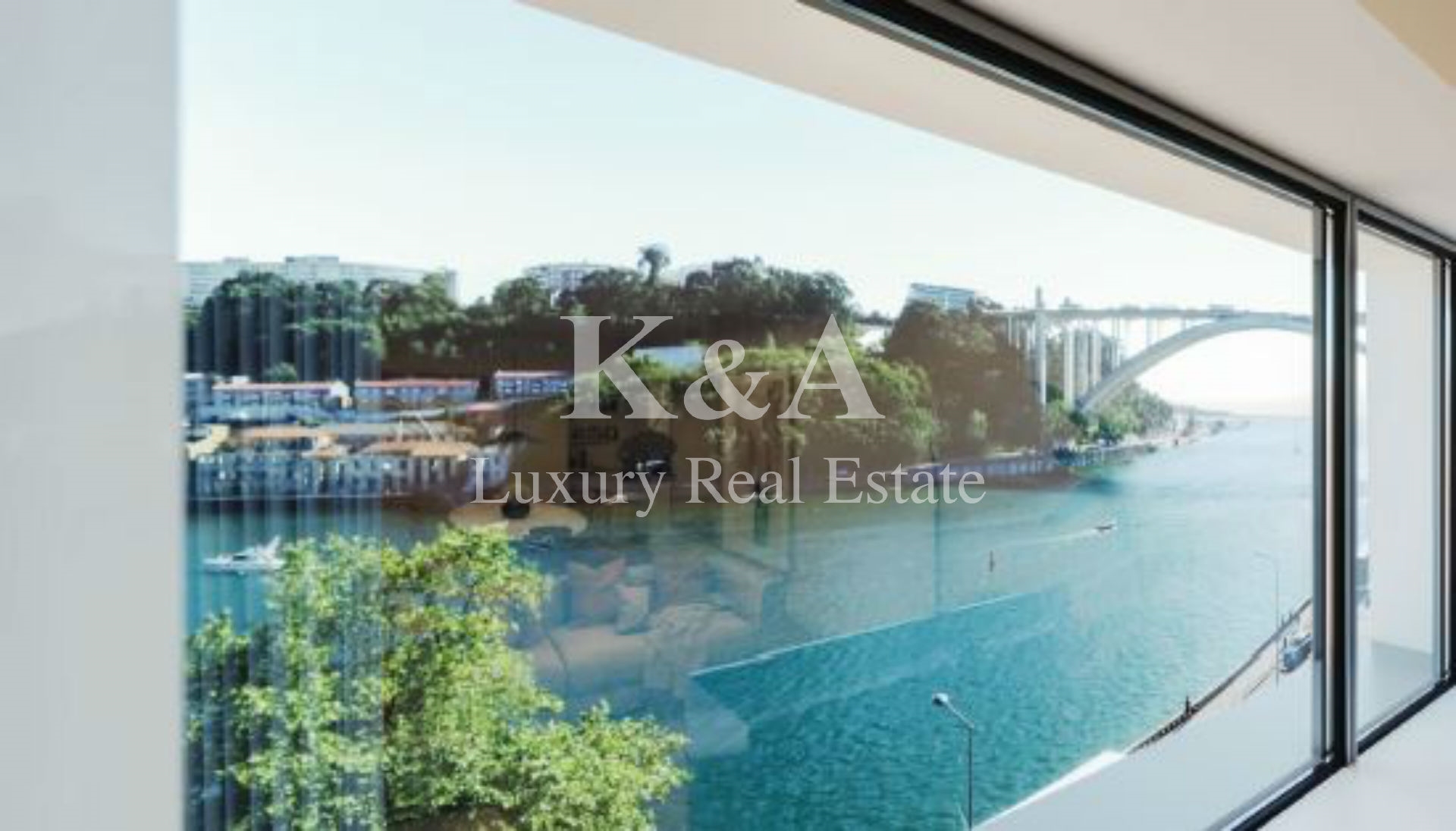 Apartamento T2 com vistas rio