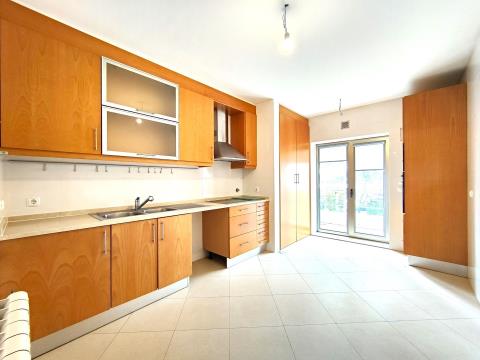 2 bedroom apartment - Center of Aveiro