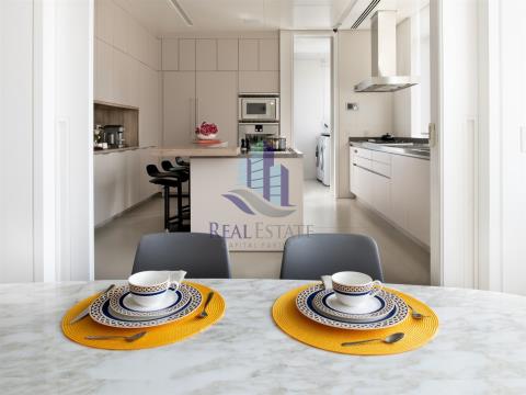 Apartamento T2 com garagem em Faro 