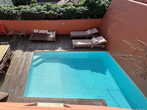 4 bedroom villa with garden and pool in Foz Velha