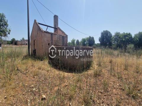 Plot of land with project for house under approval in Boliqueime