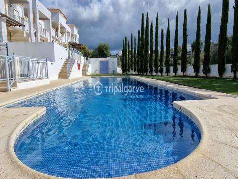2+1 bedroom semi-detached house, with 3 modern style suites in Albufeira