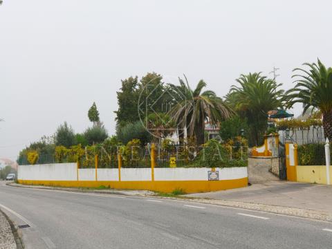 Quinta de Luxo, localizada em Torres Novas no distrito de Santarém.