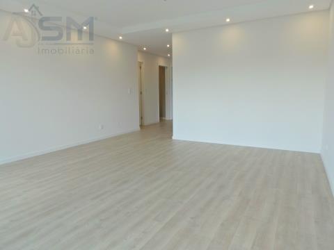 Brand new 3 bedroom apartment with excellent finishes, balcony and garage for two cars