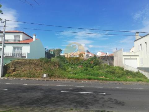 Terreno urbano em Ponta Delgada