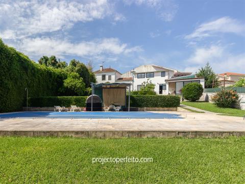 Moradia / Quintinha T4 com piscina para venda nos Carvalhos, Vila Nova de Gaia