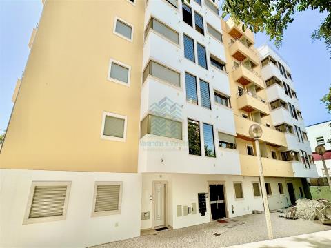 Excelente apartamento T4 Novo, em Santa Maria dos Olivais, Tomar