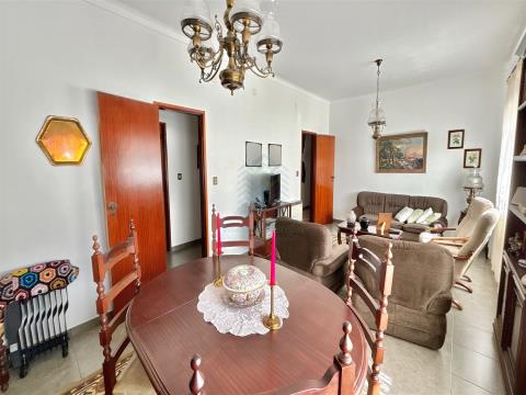 5 bedroom house with garage, patio and annex in Torres Novas