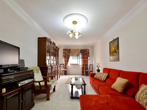 Appartement de 3 pièces situé à Agualva-Cacém, Sintra.