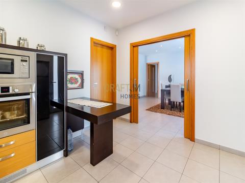 3 bedroom villa available for sale in Casal do Arqueiro, Batalha