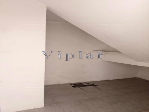 Loja com 118 m² - Porto - Valongo - Ermesinde