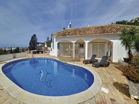 6-Schlafzimmer-Villa mit Schwimmbad in Albufeira