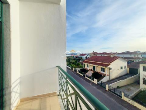 3 bedroom apartment with balconies, garage box and storage room