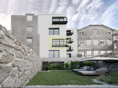 Empreendimento no Porto, próximo de Cedofeita, com T2 Duplex em construção
